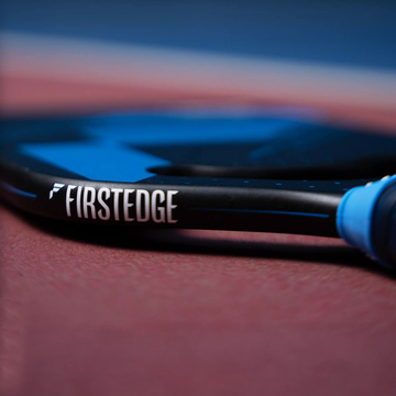 Fiberglass vs Carbon Fibre vs Raw Carbon Fibre – Which Pickleball Paddle Is Best?